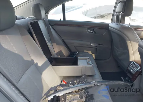 2009 Mercedes-Benz S 550 из США, поврежденный, VIN WDDNG71X49A283585